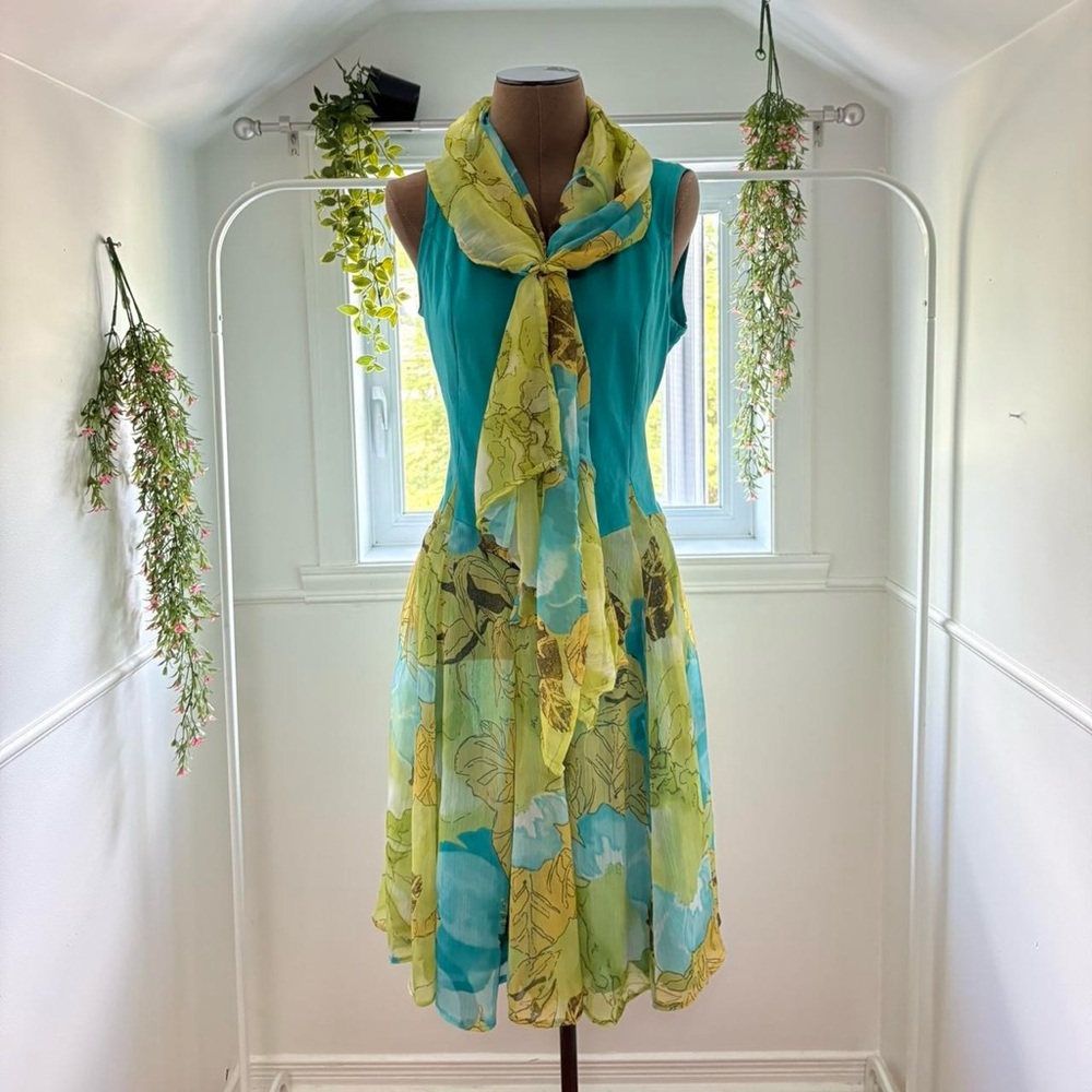 Floral Sleeveless Dress with Scarf